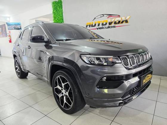 JEEP COMPASS 1.3 T270 TURBO FLEX LONGITUDE AT6 JEEP COMPASS 1.3 T270 TURBO FLEX LONGITUDE AT6